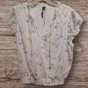 Meg & Margot Womens Floral Blouse Size Medium  White & Blue